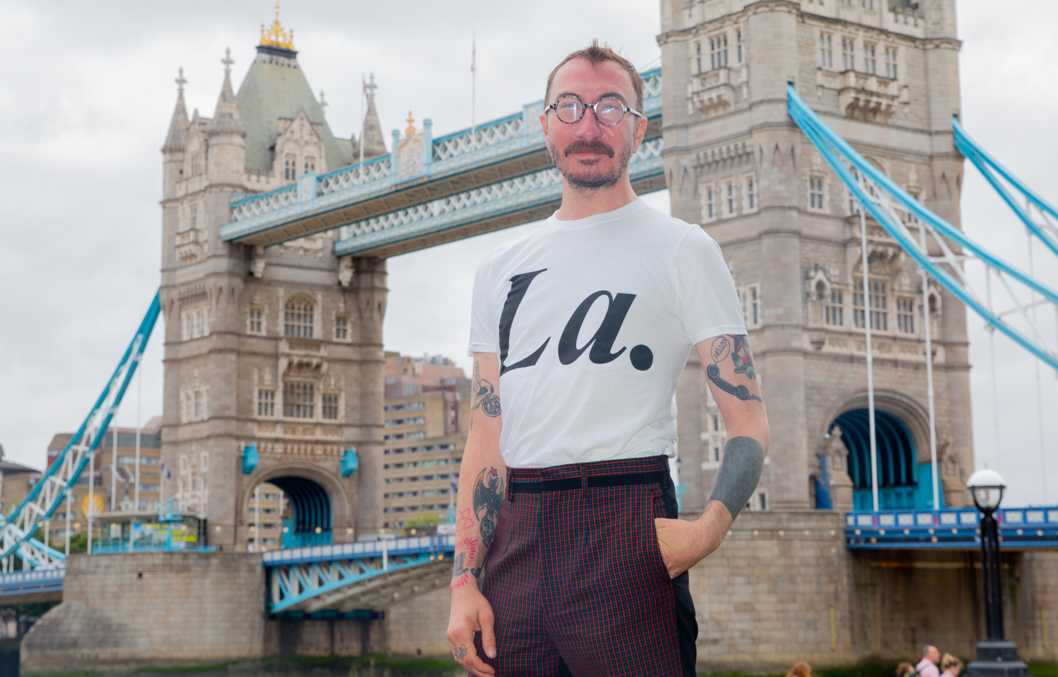 Philip Normal wearing La T-Shirt at Tower Bridge